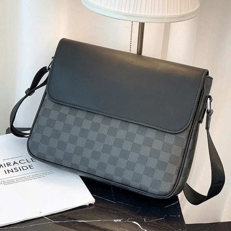 Messenger Bag for Men and Women – Stylish Canvas Crossbody Shoulder Bag with Plaid Pattern and Leather 