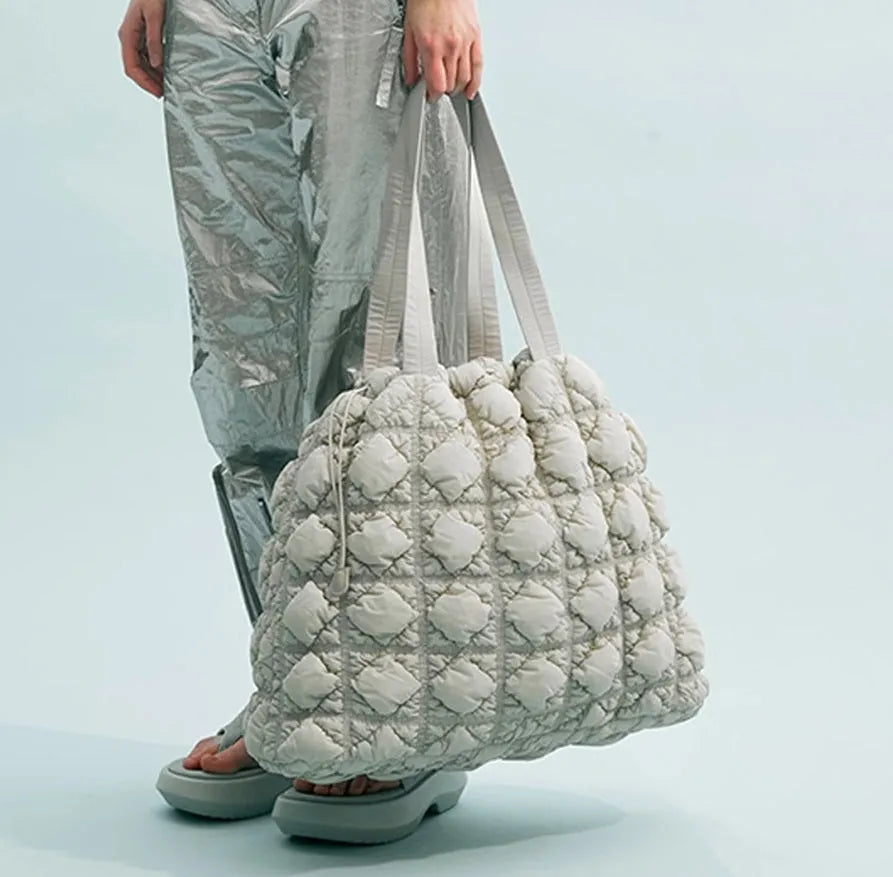 Air Cloud Drawstring Shoulder Bag Stylish and Functional Fashion Accessory