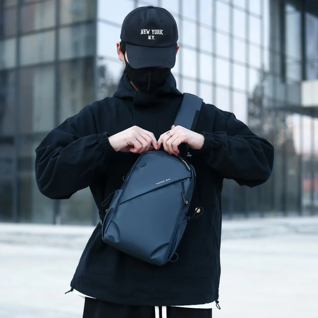 Sports Chest Bag Fashion Brand Men's Messenger Bag Multi Function Breathable Ultra Light Wear Resistant