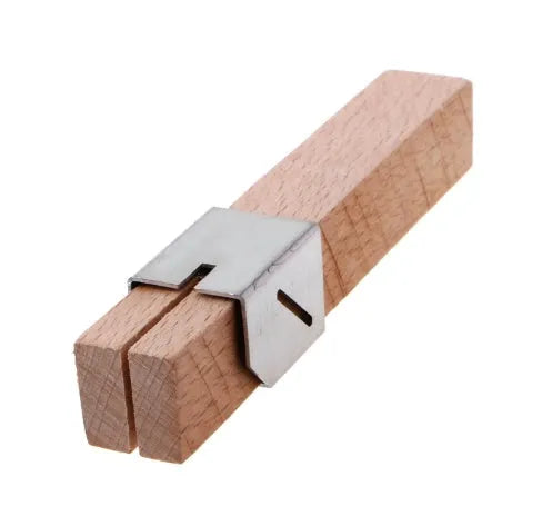Plastic Bottle Cutter Tool for Recycling and Crafting 2.2x2.2x14cm