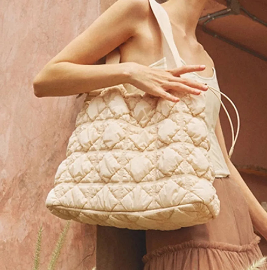 Air Cloud Drawstring Shoulder Bag Stylish and Functional Fashion Accessory