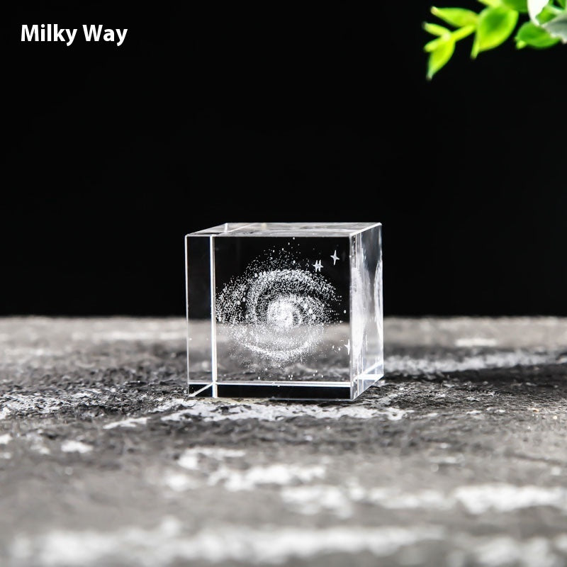 Desktop Creative Gift Ornament With White Crystal