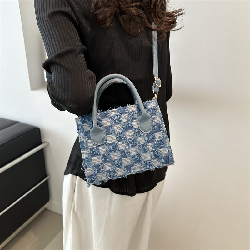 Plaid New Korean Style Fashionable Trendy One-shoulder Winter Textured Messenger Bag